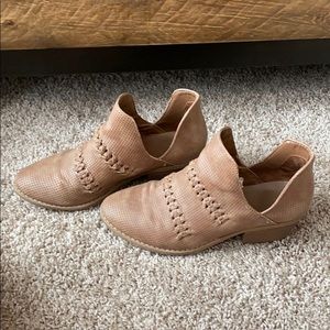 Comfortable Brown Booties!